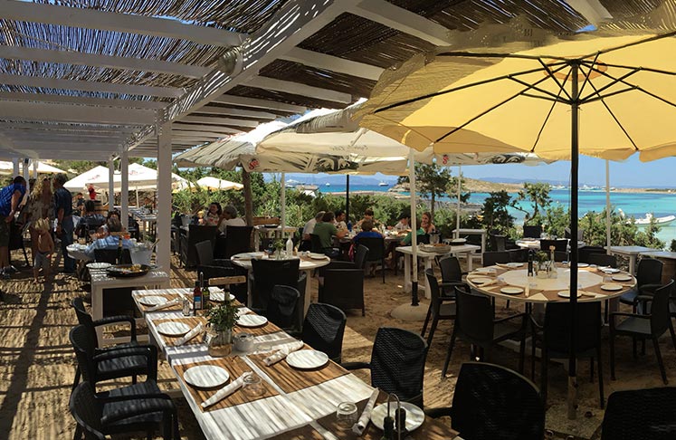 Lunch at El Pirata Restaurant in Playa de ses Illetes