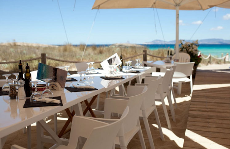 Lunch at Juan Y Andrea Restaurant in Playa de ses Illetes